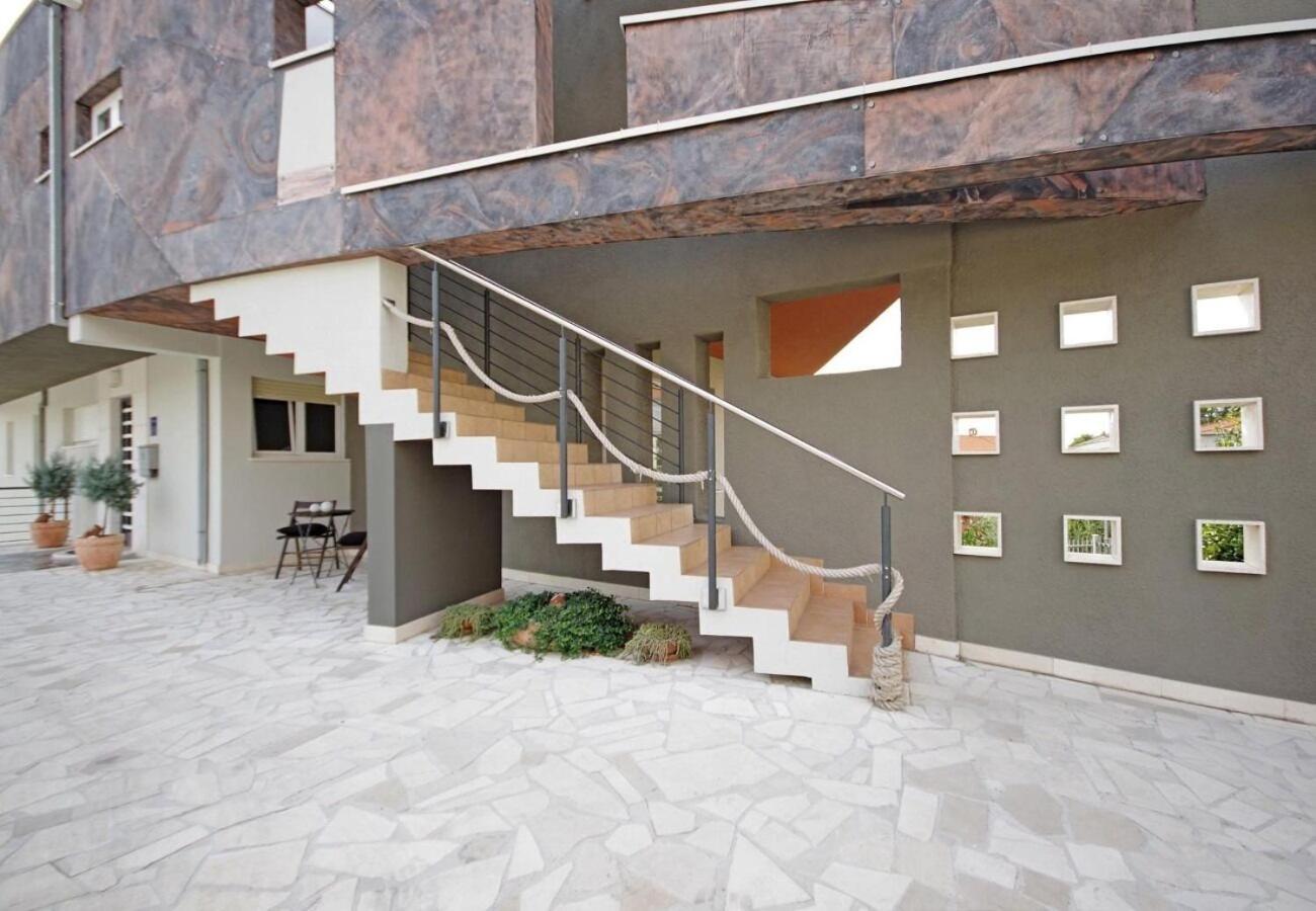 Apartments Javi - Free Private Parking โตรกีร์ ภายนอก รูปภาพ